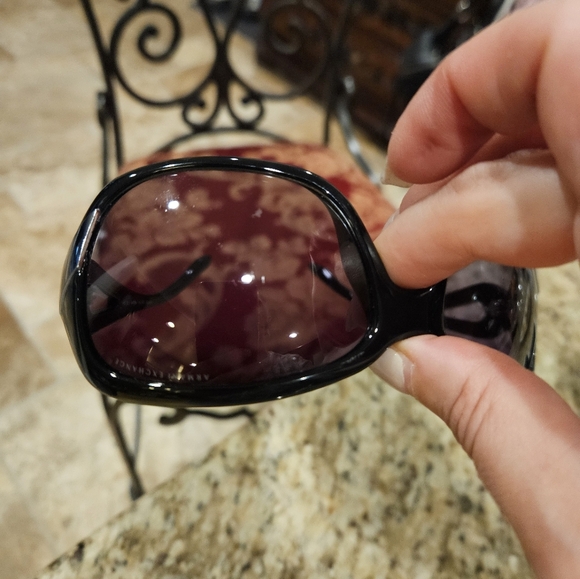 ARMANI EXCHANGE Stylish Black Sunglasses - Picture 6 of 14